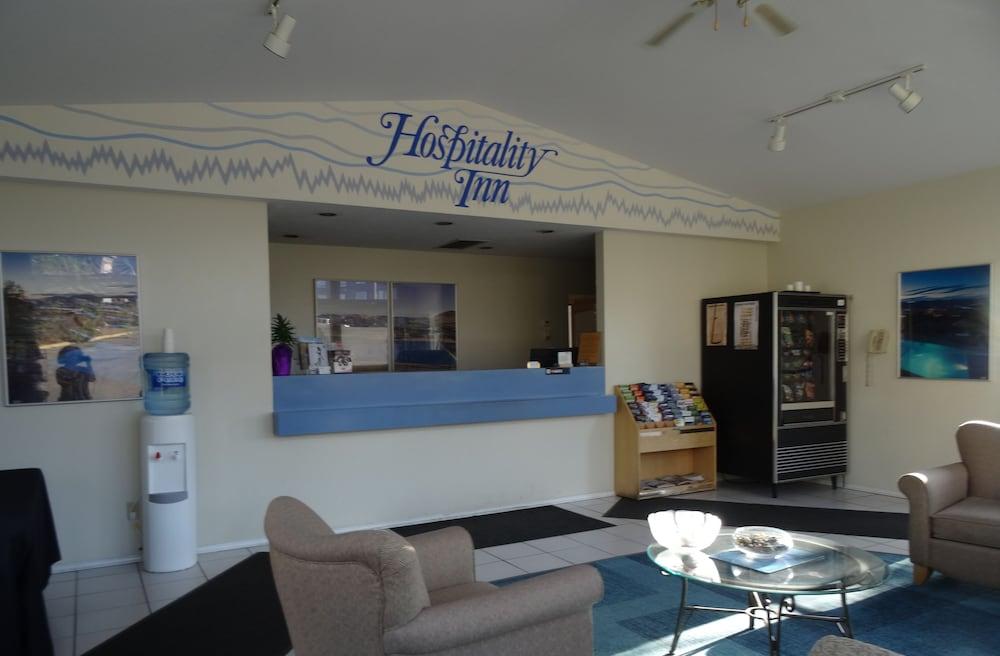 Hospitality Inn Kamloops Exterior photo
