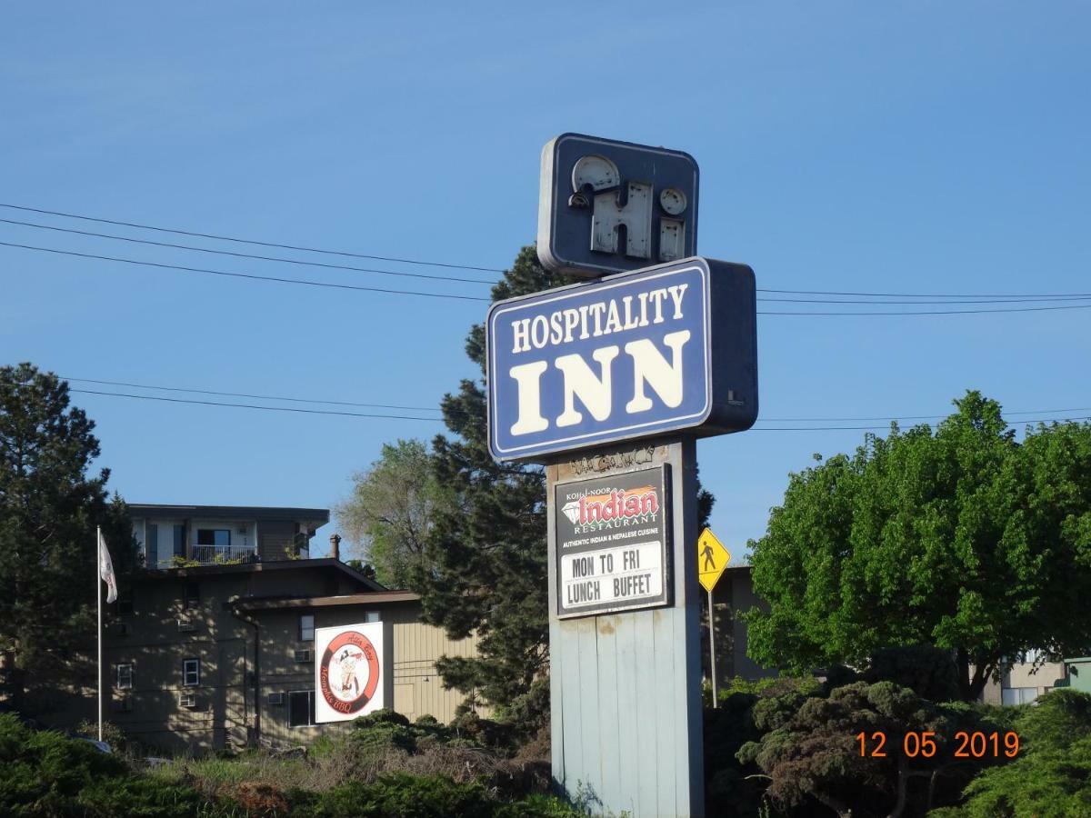 Hospitality Inn Kamloops Exterior photo